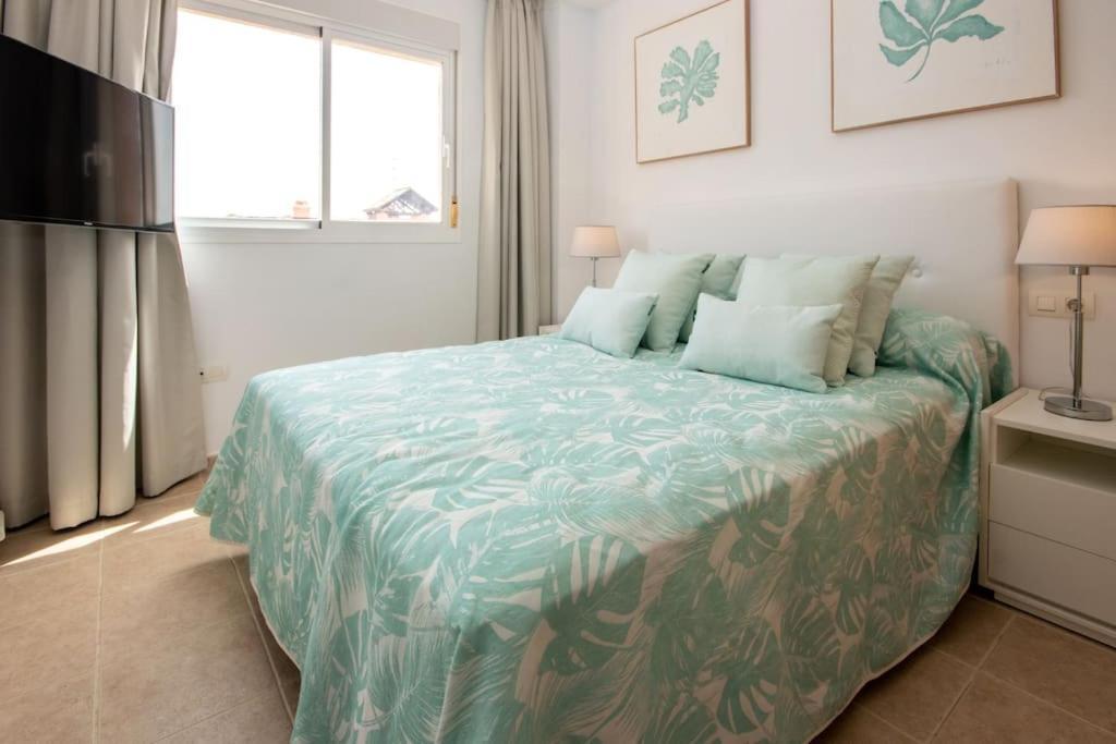 Penthouse With Roof Terrace, Bbq, Pool- And Sea Views Apartment Buenas Noches Екстериор снимка