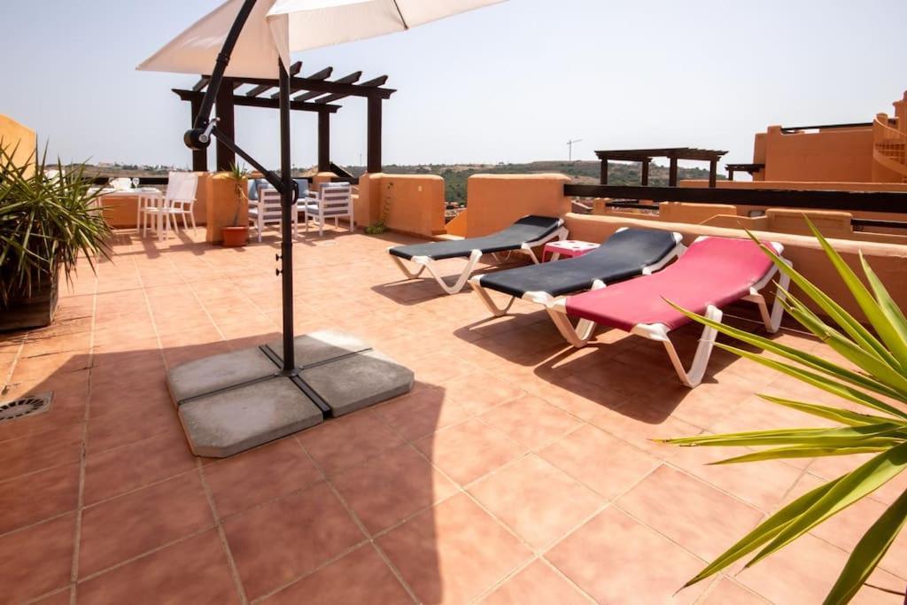 Penthouse With Roof Terrace, Bbq, Pool- And Sea Views Apartment Buenas Noches Екстериор снимка